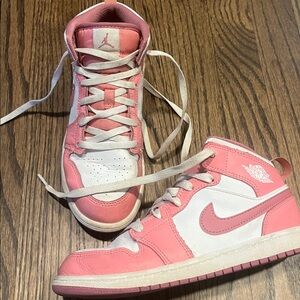 Nike Jordan’s pink